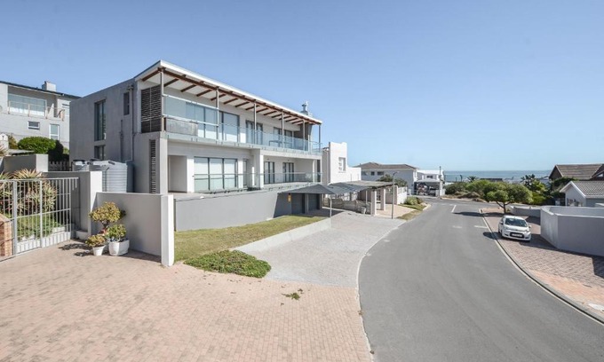 Yzerfontein Maison | 21 Flamingo House