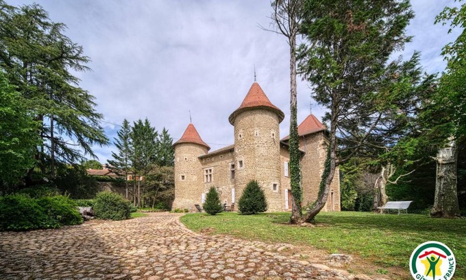 Albon Maison | 210 m² Gîte ∙ 3 chambres ∙ 8 personnes