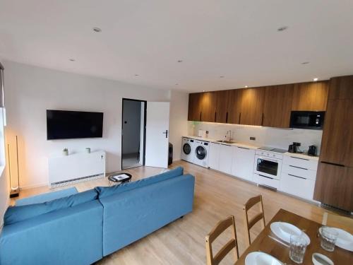 Chorzow Batory Appartement | #22, Free parking, Self check-in, Perfect location for KTW or DTS, 3rd floor - no elevator