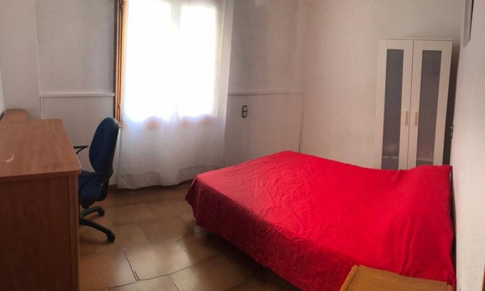 Elche Station Balnéaire | 220 m² Chambre privée ∙ 1 chambre ∙ 3 personnes