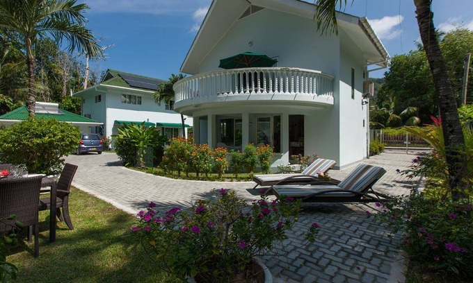 Grand Anse Station Balnéaire | 220 m² Résidence de vacances ∙ 3 chambres ∙ 9 personnes