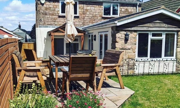 Cinderford Cottage | 24 at St Johns - Dog-friendly cottage, private hot tub, Forest of Dean