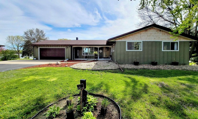 New Prague Maison | Lakefront Escape w/ Sunset Views in Montgomery!