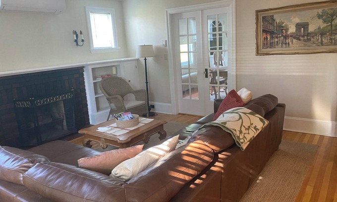 Summerside Maison | 240 Summer Summerside