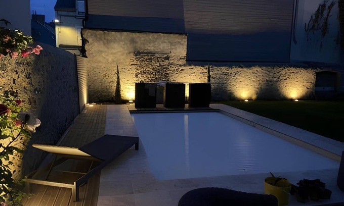 Flore Villa | 245 m² Villa ∙ 4 chambres ∙ 9 personnes