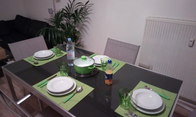 Saint-Louis Appartement | 24h/24h 3 pièces en rdc (6perssonnes) Proche Aéroport Basel -Mulhouse