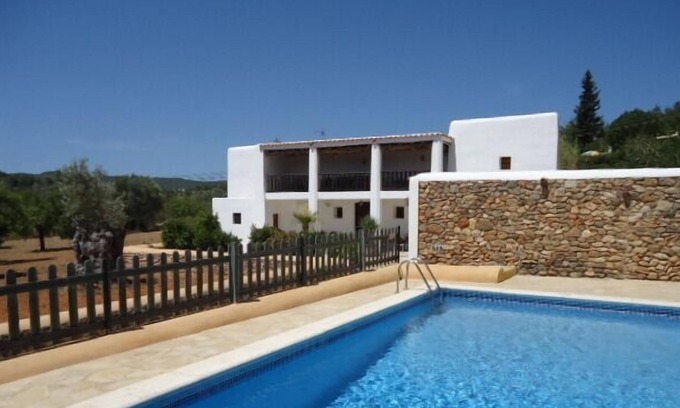 Sant Carles de Peralta Villa | 25% off price July, September & Oct! Country Villa by Amenities