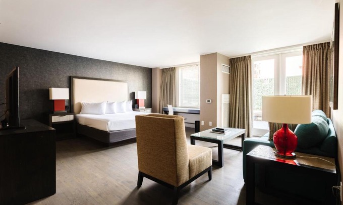 West End Appartement | 2500 Penn, a Placemakr Experience