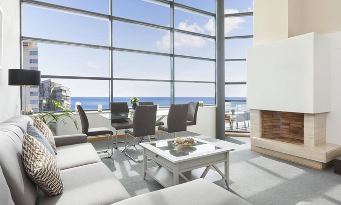 Diagonal Mar i el Front Maritim del Poblenou Appartement | 252 Exclusive Beachfront Penthouse w/ Pool I