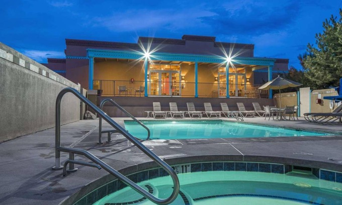 Northeast Santa Fe Appartement | 279 m² Résidence de tourisme ∙ 2 chambres ∙ 127 personnes