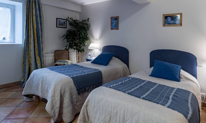 Chaudenay-le-Chateau Hôtel | 28 m² Hôtel ∙ 1 chambre ∙ 1 personne