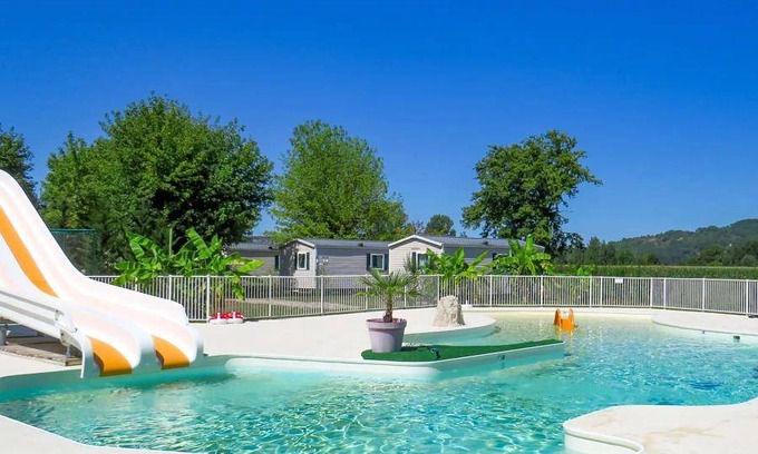 Terrasson-la-Villedieu Maison | 28 m² Mobil-home ∙ 3 chambres ∙ 6 personnes