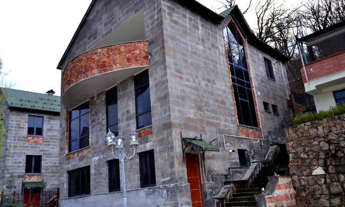 Tsaghkadzor Appartement | 280 m² Résidence de tourisme ∙ 5 chambres ∙ 14 personnes