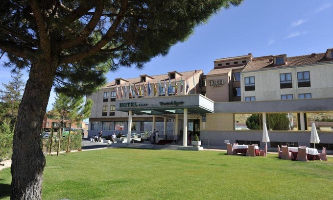 La Lastrilla Hôtel | 29 m² Hôtel ∙ 10 personnes