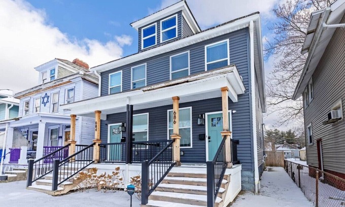 Livingston Park Maison | 293) Perfect for larger groups!+HotTub!
