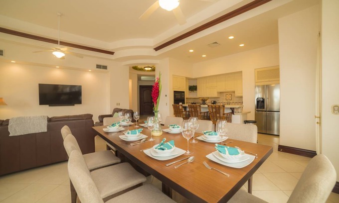 Herradura Copropriété | 297 m² Appartement en copropriété ∙ 3 chambres ∙ 8 personnes