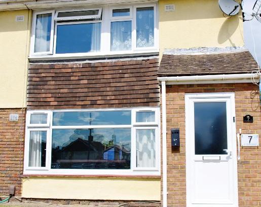 Stanwell Maison | (29EW-01) Dreams Serviced Accommodations- Staines/Heathrow