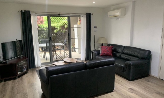 Braddon Appartement | 2B/2B, pets allowed, flexible bedding, ground floor courtyard