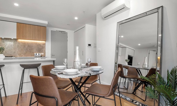 Melbourne Central Business District Appartement | 2B2B Next to Flagstaff Gardens with free parking!