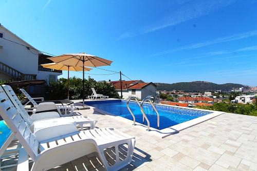 Burtaisi Appartement | 2bd Apt w Private Pool and City View "Keka"