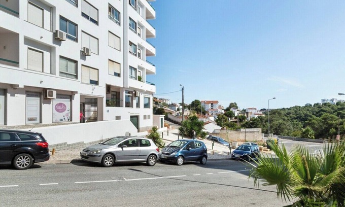 Alvide Appartement | Lovely 2 Bed Apt w/Terrace nr Cascais