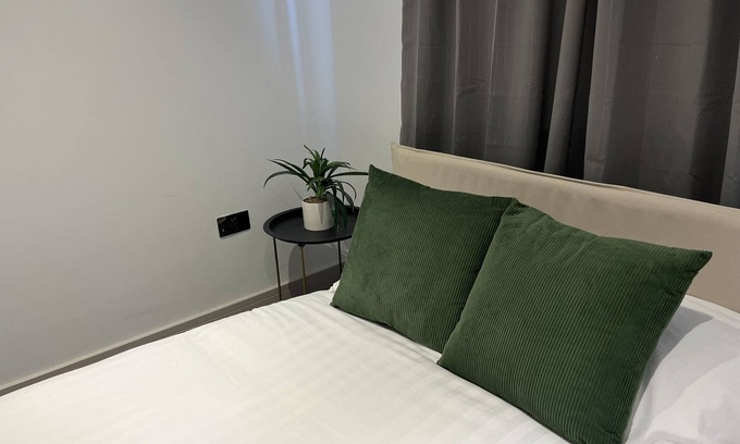 South Benfleet Appartement | 2Bed Apt Benfleet - FamilyFriendly - FreeParking