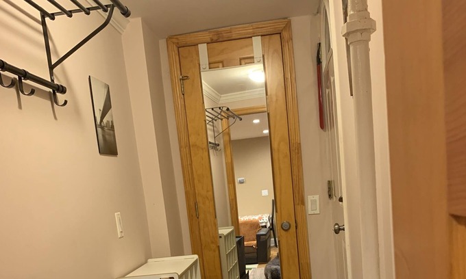 Sheepshead Bay Appartement | 2Bedroom 1+1/2 Bath Private Backyard