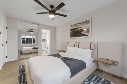 Bay Ho Maison | 2BR, 2B, Coffee Bar, Cozy Sectional, Rainfall Shower, Smart TVs, Cozy Beach Theme
