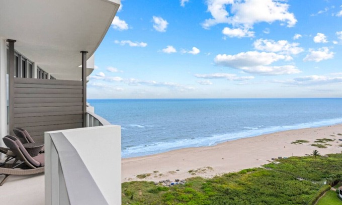 Florida North Atlantic Coast Appartement | 2BR 2BA w/ocean views in Luxury Resort Amrit.