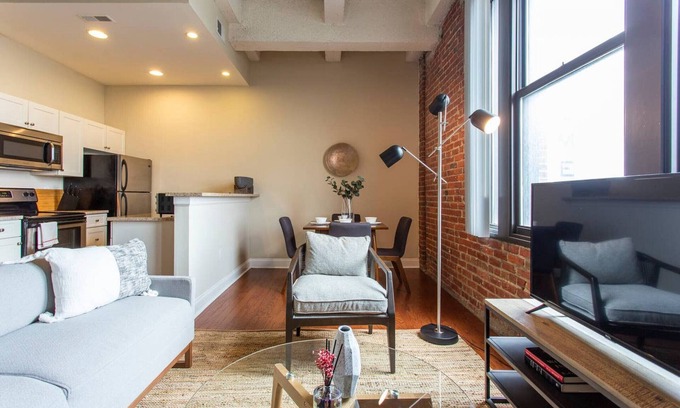 Newbold Copropriété | Tranquil 2 BR ⭐ Gym Passyunk Square de BonVoyage