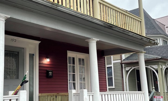 South Wedge Appartement | 2BR Apt near Downtown and in the Park Avenue area with W/D Parking and Porches