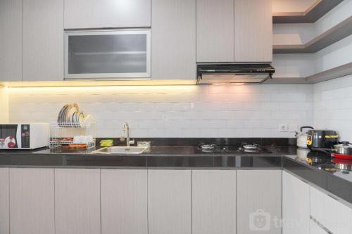 Jakarta Appartement | 2BR Citralake Suites 2nd Floor Comfy Easy Access Apartment By Travelio