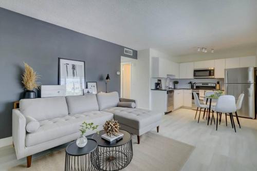 Imperial Point Appartement | 2BR Coastal Getaway!