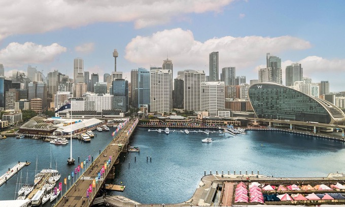 Darling Harbour Appartement | 2BR Darling Harbour Apartment with Rooftop Pool & Free Parking