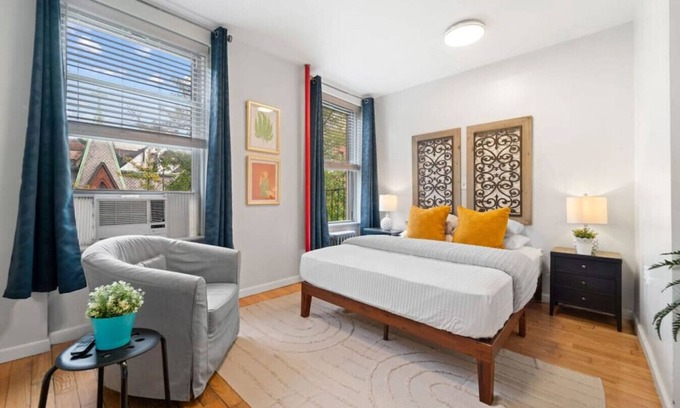 Midtown West Appartement | 2BR In Times Square Near Restaurants