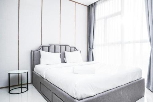 Jakarta Appartement | 2BR Luxury Modern Ciputra International Apartment By Travelio