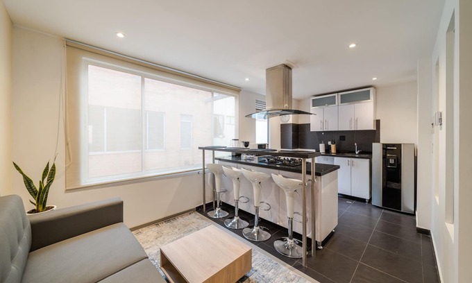 Financial District Appartement | 2BR Magnificent Apartment in Chapinero Alto with Laundry Facilities
