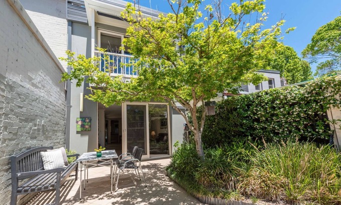 Alexandria Maison | 2BR Modern Tranquility in Leafy Alexandria