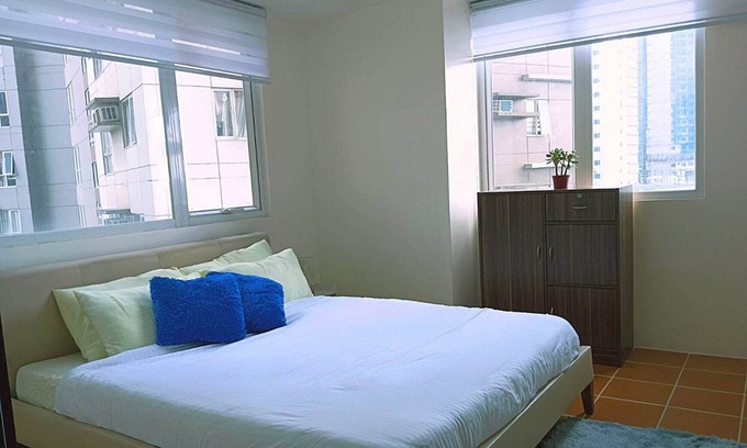 Makati Copropriété | 2BR-Pioneer Woodland SM Light Boni Mandaluyong