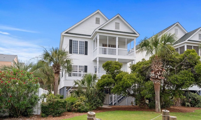 Surfside Beach Maison | 2nd Row, pool access,outdoor dining, grill. 2 king beds. Short walk to beach.