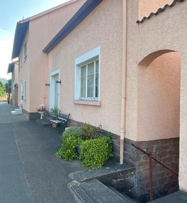 Mondfeld Appartement | 2Z-Ferienwohnung, umgeben vom Spessart & Main
