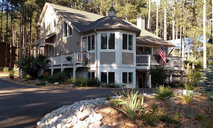 Thompsonville Maison | Maison de 3 000 m² / Crystal Mountain Resort