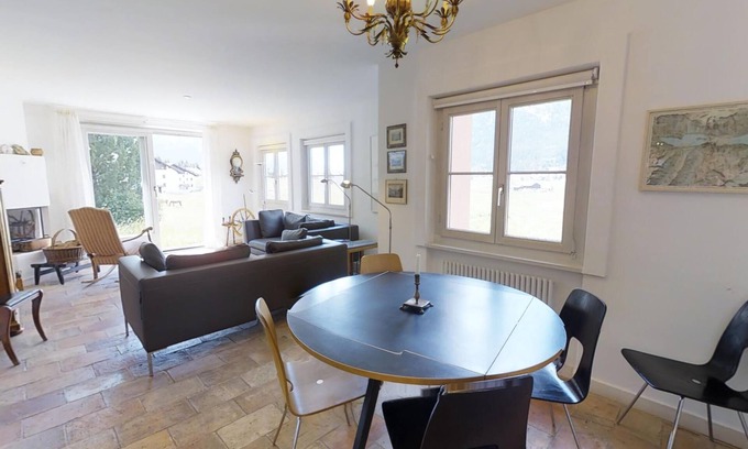 Surlej Appartement | Unique appartement de 3 pièces ½ au rez de chaussée.