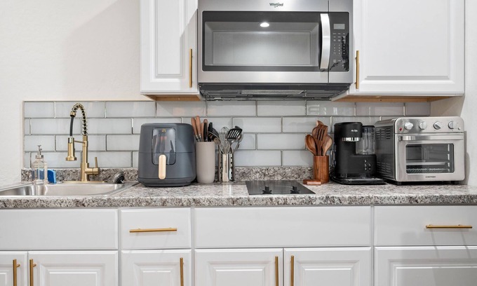 Estrella Maison | 3.8 Miles From Downtown Phoenix #B