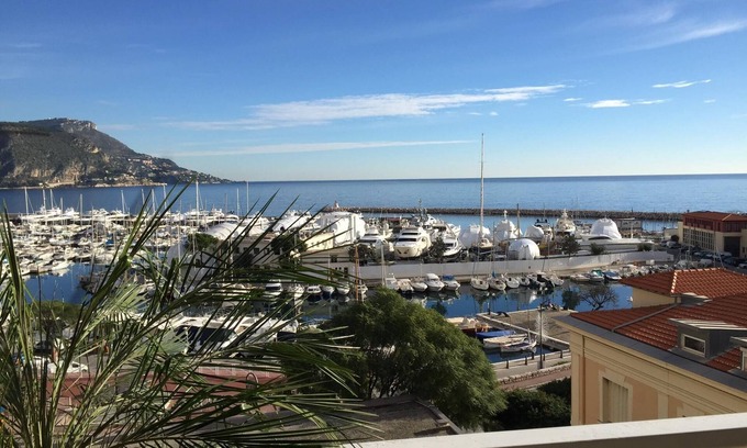 Beaulieu-sur-Mer Appartement | Appart 3* à Beaulieu-sur-mer avec vue mer, montagne et port de plaisance