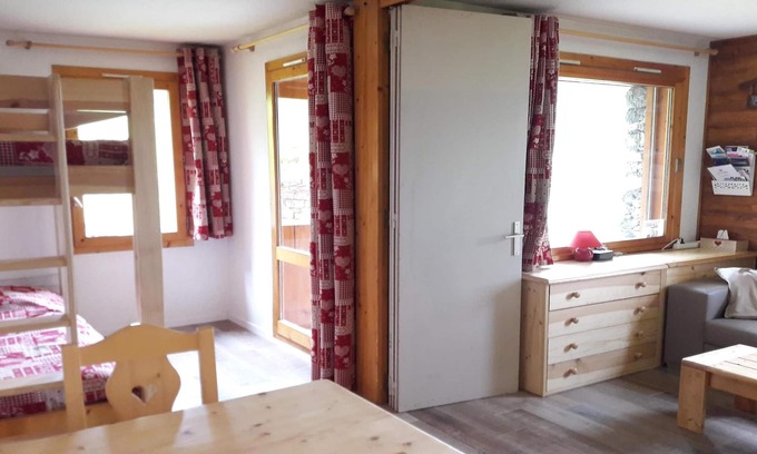 Les Avanchers-Valmorel Appartement | appt 2*, 5 pers au coeur de la station, ouvert aux randonneurs hors saison