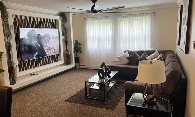 Oyster Bay Appartement | 3 BD APT central location, free parking, fast wifi