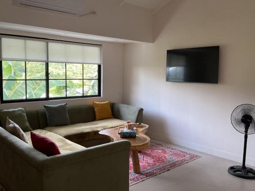 Port Barton Appartement | 3 BDR new Apartment in PORT BARTON