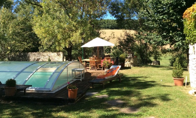 Jegun Autre | 3 Belles Chambres avec terrasse ou balcon privé dans un ancien corps de ferme