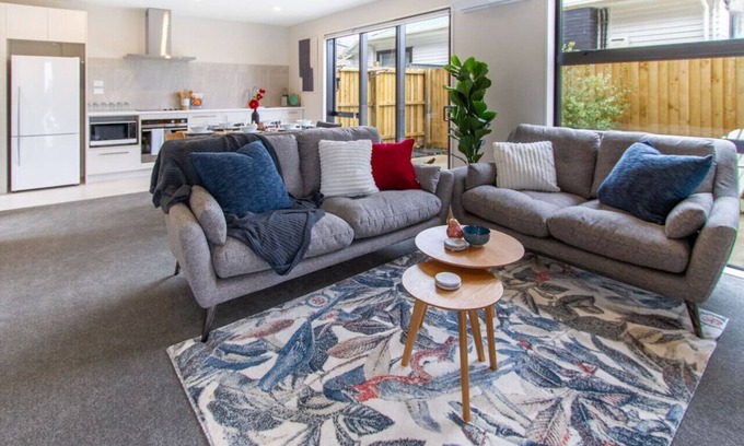 Riccarton Maison | 3 Bed 2.5 Bath Riccarton W/Games room